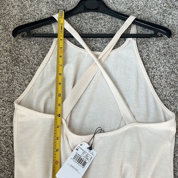 🌾 Fine knit crossed low back dress by Mango - Picture 3 of 6